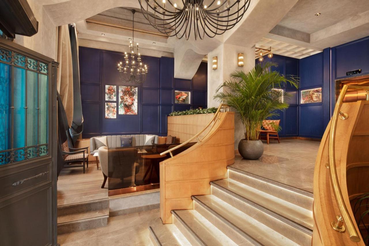 Decamondo Galata, A Tribute Portfolio Hotel Isztambul Kültér fotó The interior of the hotel